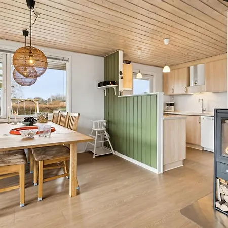 Holiday home Severine - 650m From The Sea By Interhome